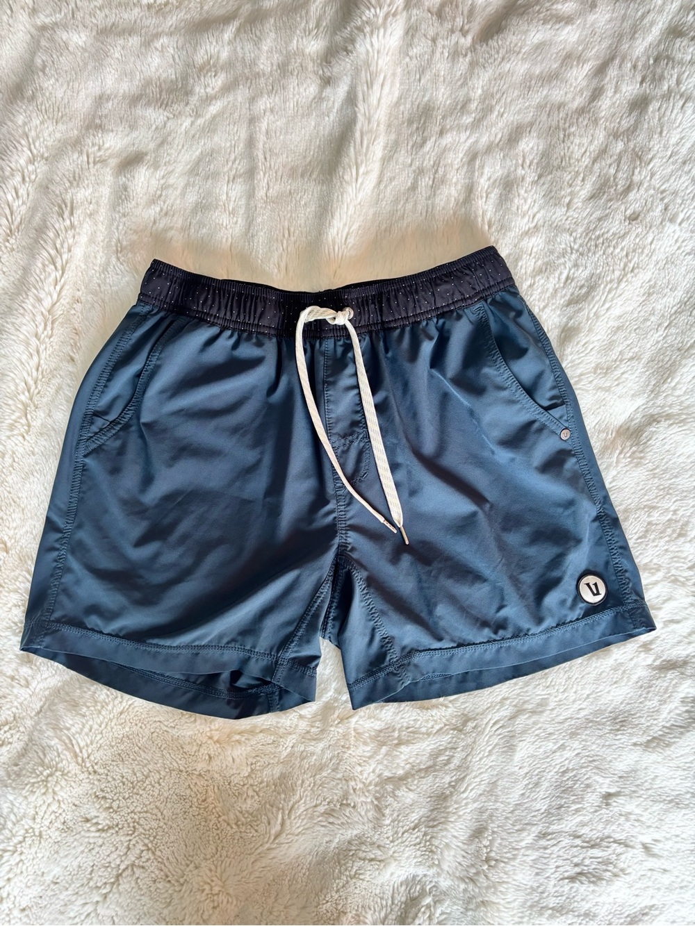 Vuori Men’s Navy Kore Shorts in Ink